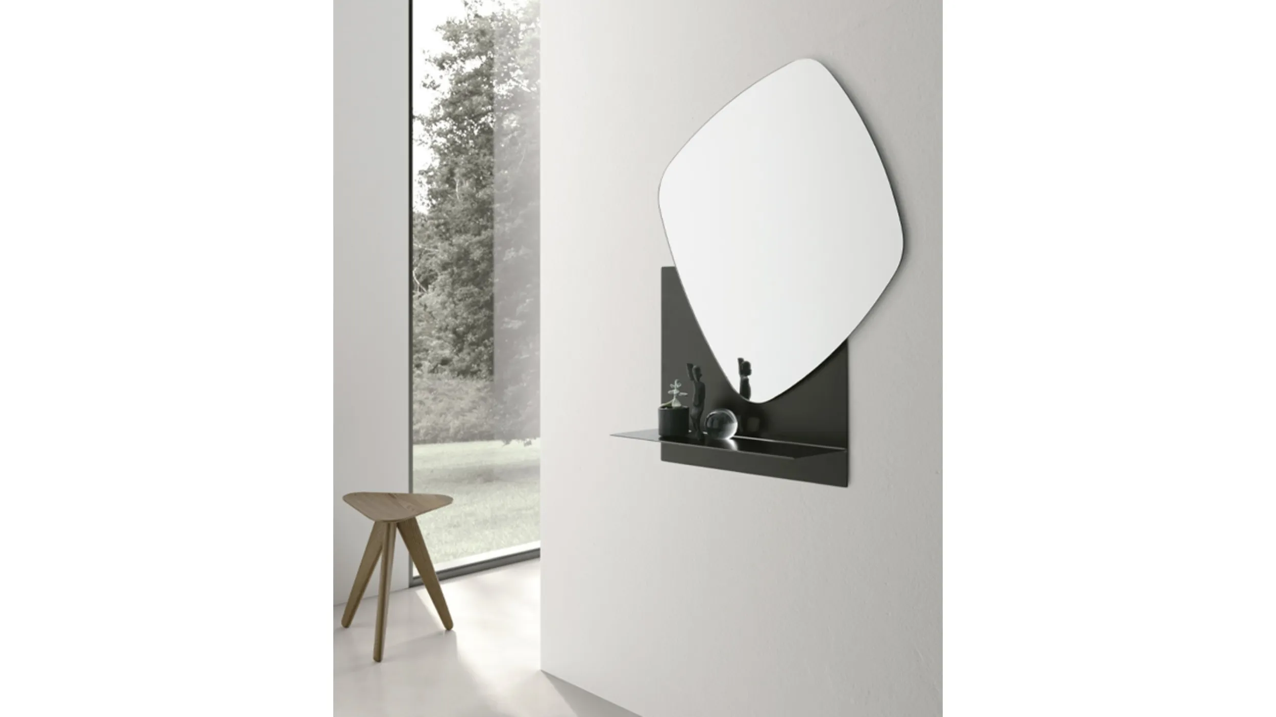 Specchio con mensola in metallo Double Trouble di Target Point