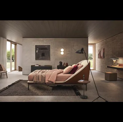 Letto in tessuto con testiera avvolgente Domenica di Pianca