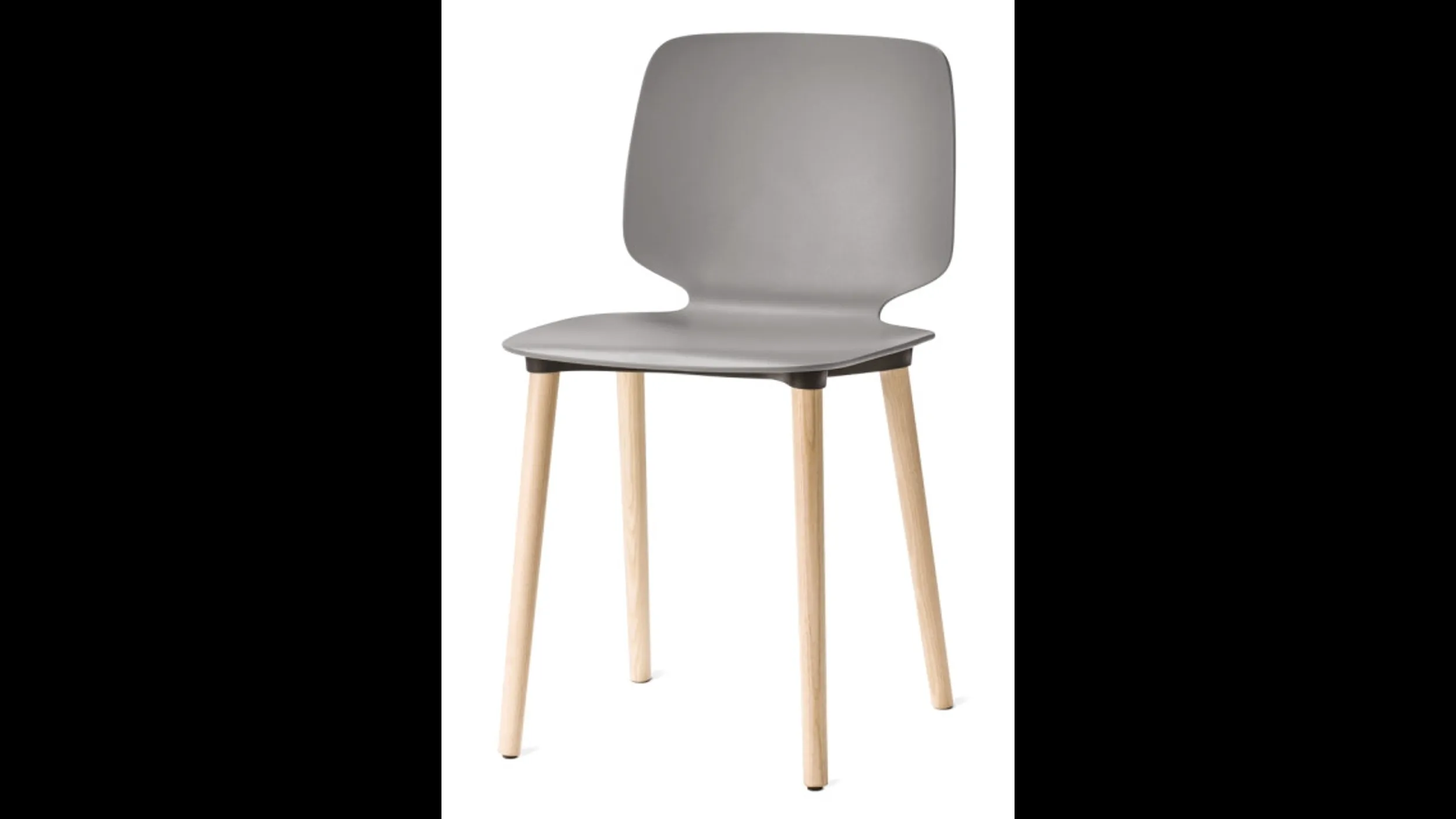 Sedia Babila Legno con scocca in tecnopolimero e struttura in legno di Veneta Cucine