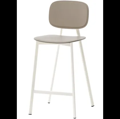 Sgabello Futura in polipropilene con struttura in metallo di Veneta Cucine