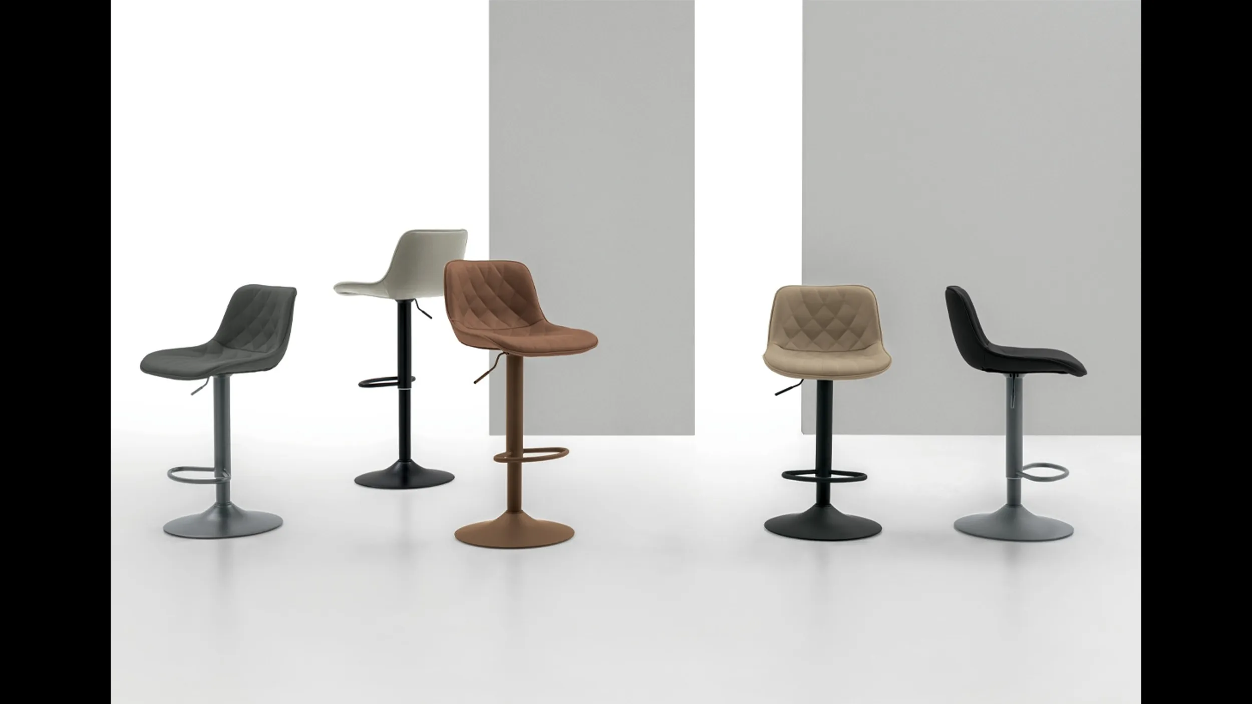 Sgabello Sakai di Target Point