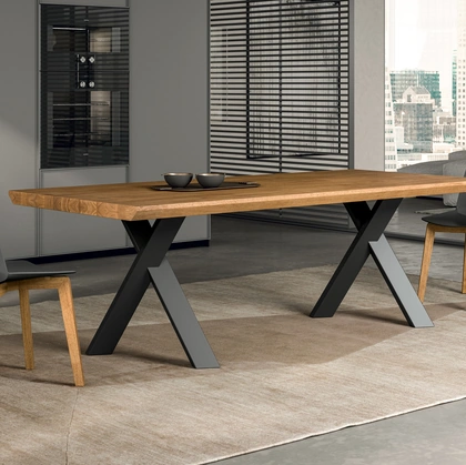 Tavolo Walking in rovere e metallo di FGF Mobili